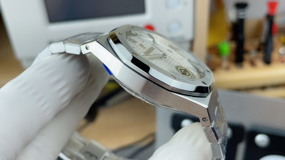 Audemars Piguet 15500 White – APS Factory Royal Oak 41mm Stainless Steel Automatic Watch