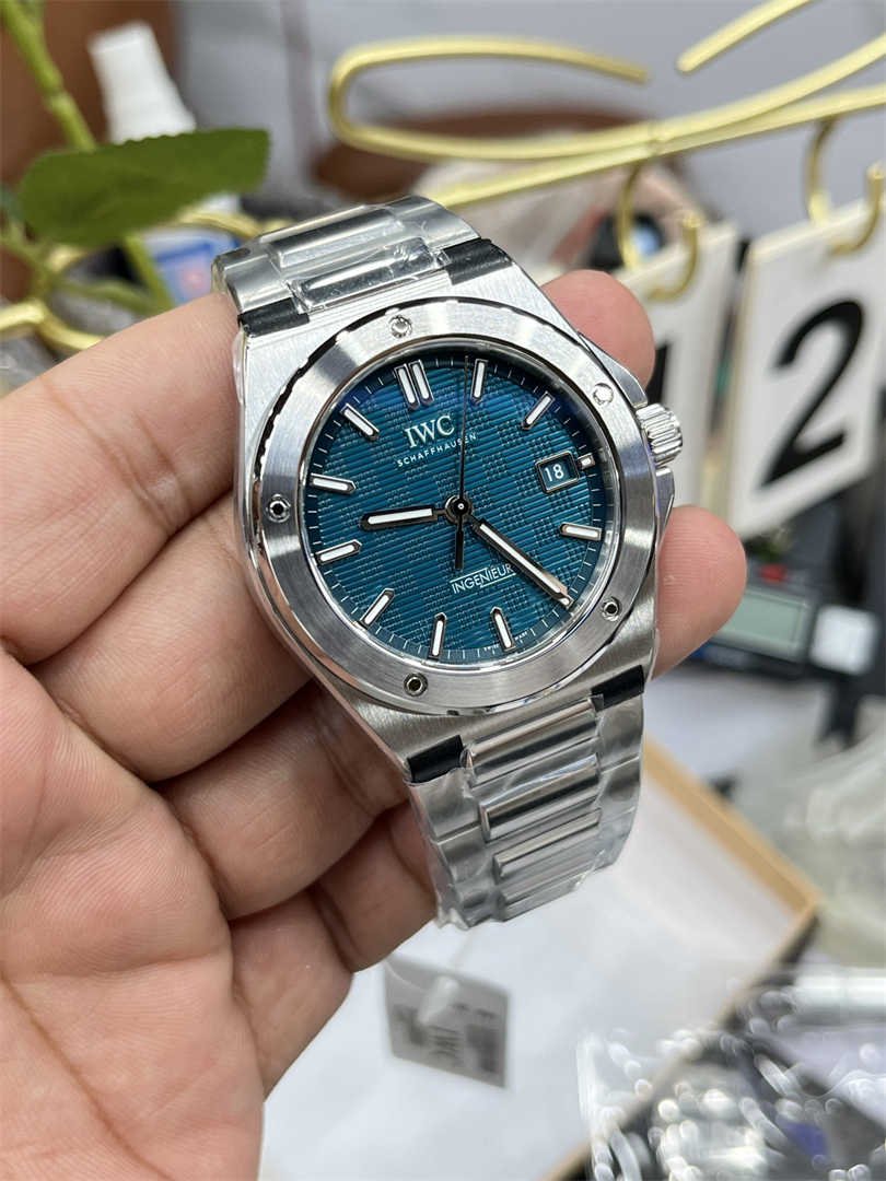 IWC Ingenieur Replica Blue Dial Watch – 40mm V7 Factory Automatic