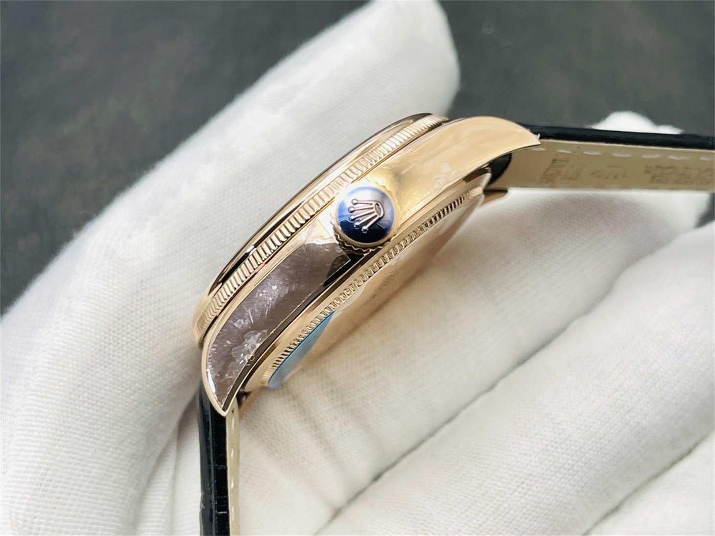 VR Factory Rolex Cellini Date Rose Gold Replica – M50515-0010 39mm